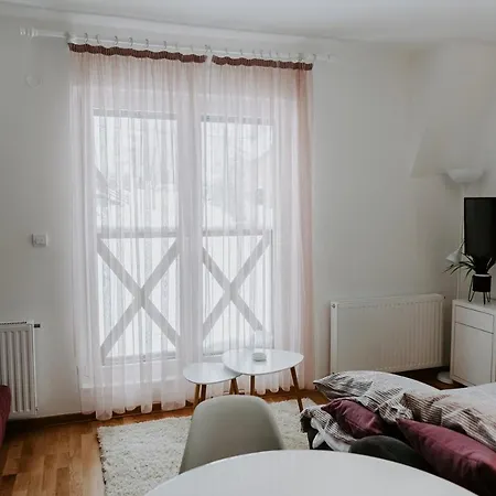 Tri Bora Divcigora Divcibare