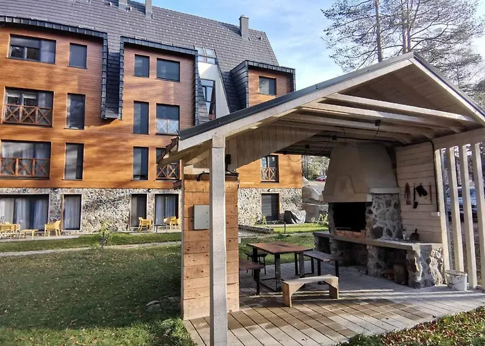 Tri Bora Divcigora Apartment